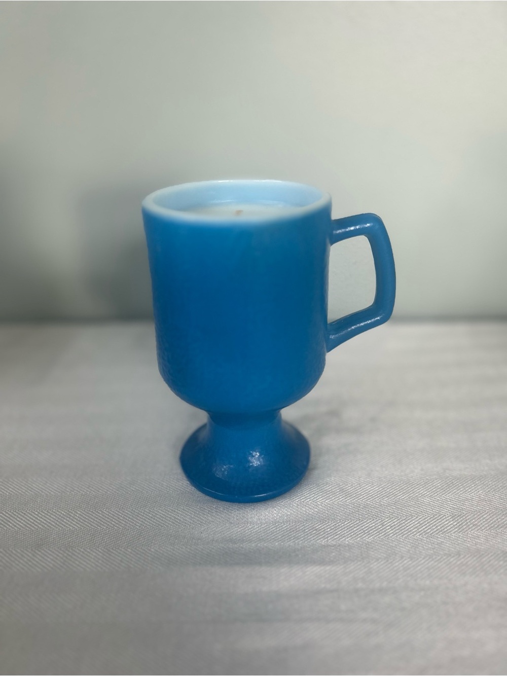 Blue Pedestal Milk Glass Mug Cottom Crisp scented Candle